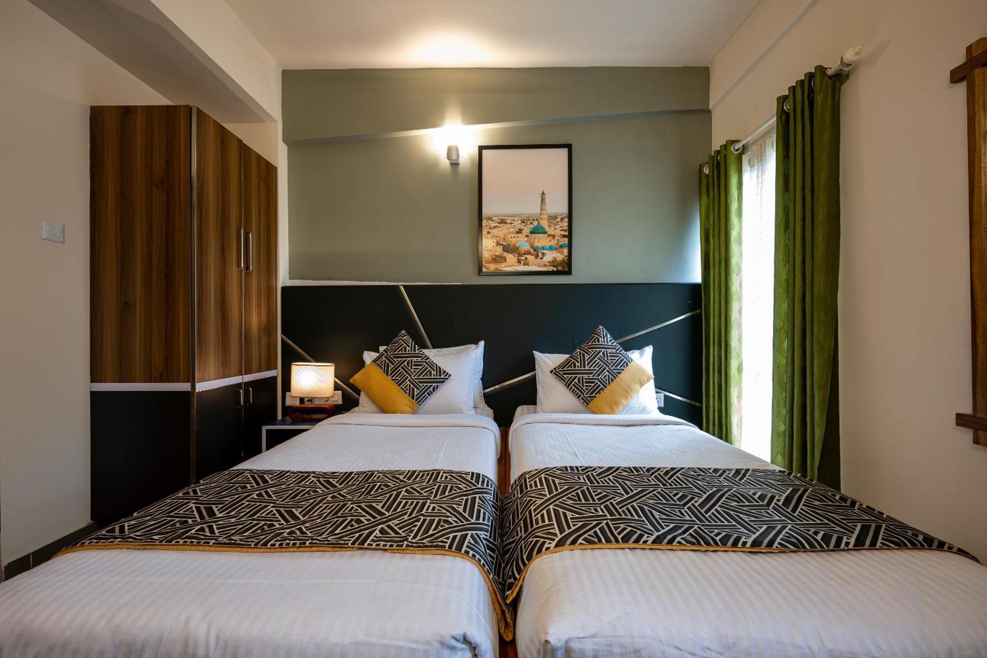 Cj Grande By Jesway Hotels & Resorts Kochi Buitenkant foto